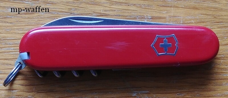 Victorinox Taschenmesser Waiter (9 Funktionen, Korkenzieher, Kombi-Klinge) rot