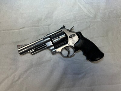S + W Mod. 629 Kaliber 44.Mag 4"Lauf