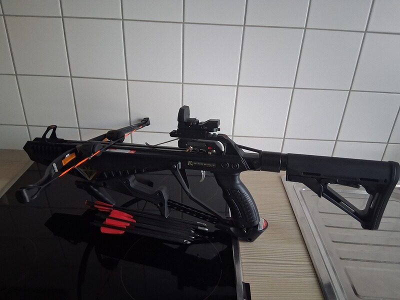 EK Archery Cobra System R9 Delux Pack