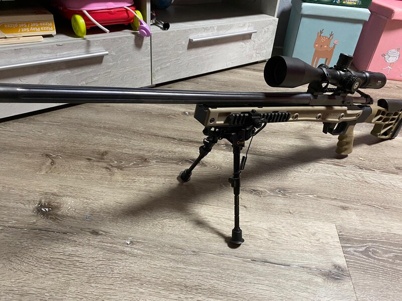 X Bult Militäroptik