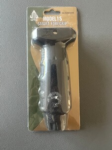 UTG Model 15 Smart Foregrip RB-FGRP268B – Neu in OVP