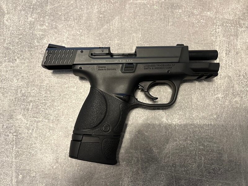 Smith and Wesson M&P9c