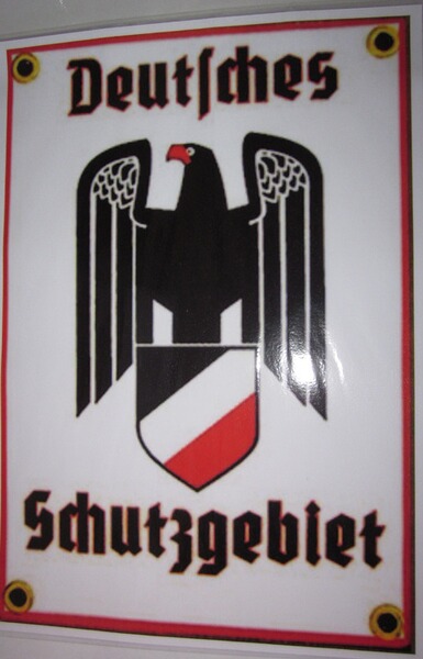 Deutsches Schutzgebiet - Plakat s/w/r