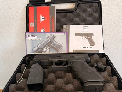 Glock 17 Gen5 P.A.K. 9mm brüniert mit Schnellladehilfe