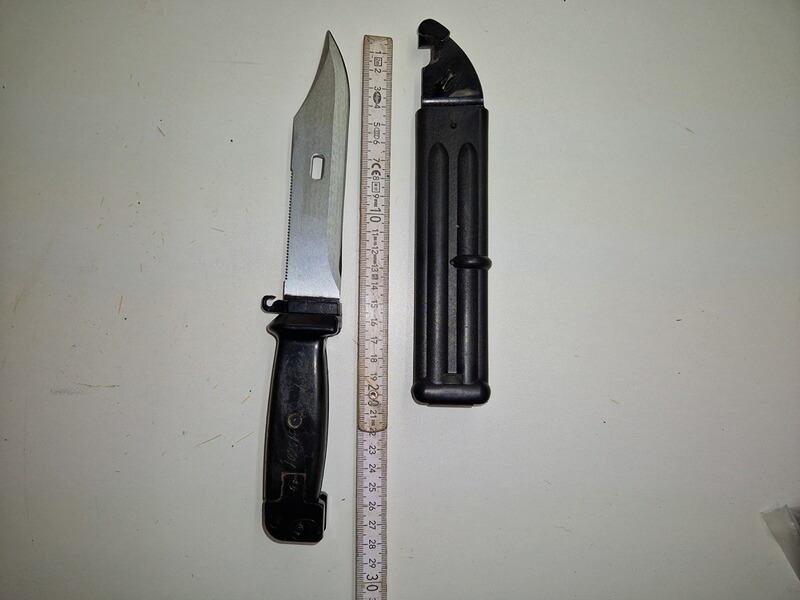 Bajonett (AK 47 ???)