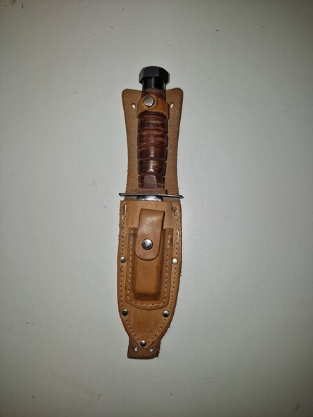 Messer (Klingenlänge ca. 12 cm)