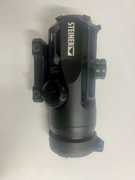 Steiner S432 / 5.56 .223 Rotpunkt ZF