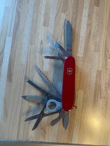 Victorinox Swiss Champ Old Shool Multitool