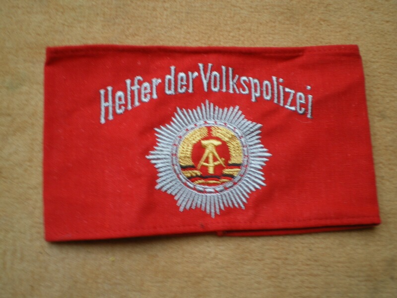 DDR Armbinde "Helfer der Volkspolizei"