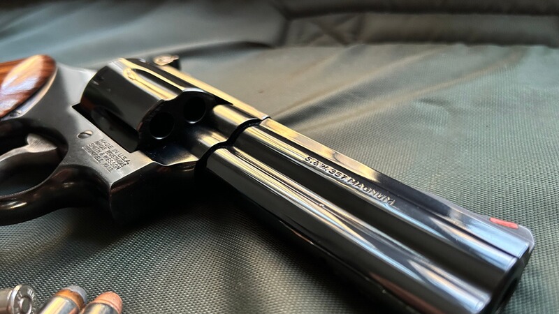 Smith&Wesson 586-4 in 4Zoll .357Mag.