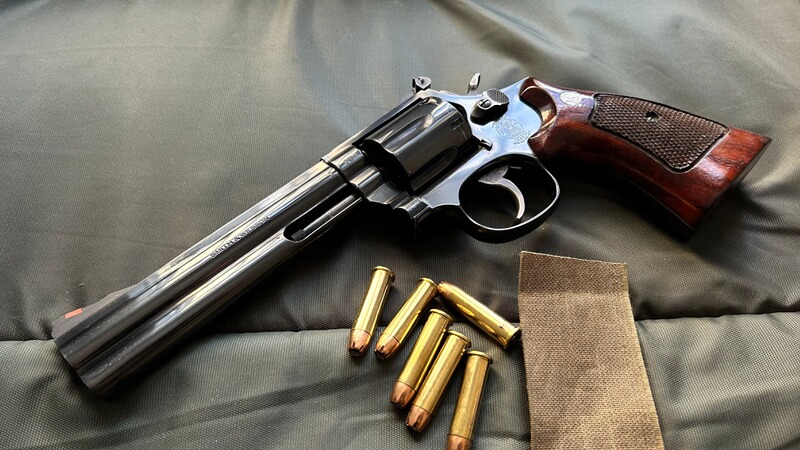 Smith & Wesson 586 "NO-DASH" 6"-Ausführung