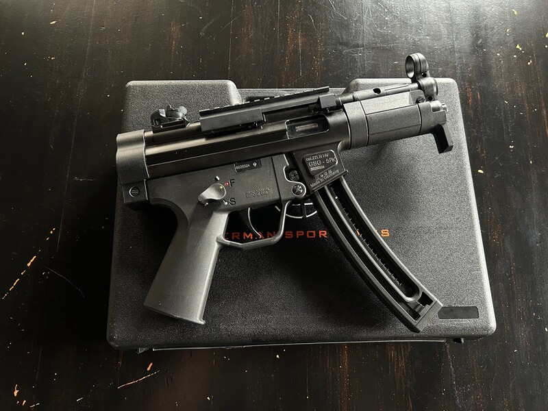 GSG MP5 PK .22LR Pistole mit Zubehör