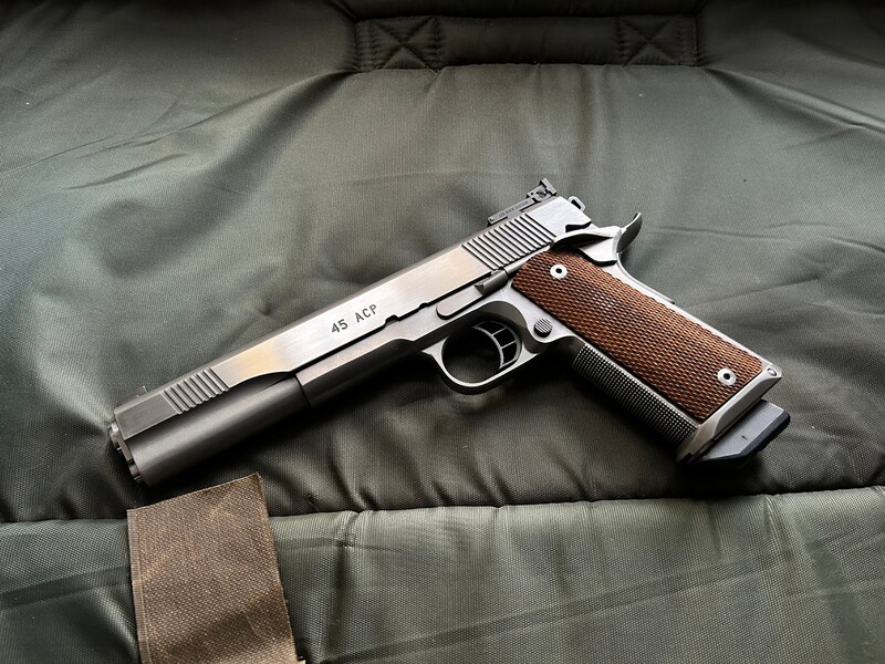 BRILEY "Target Master" 6“-1911er Match-Pistole .45auto