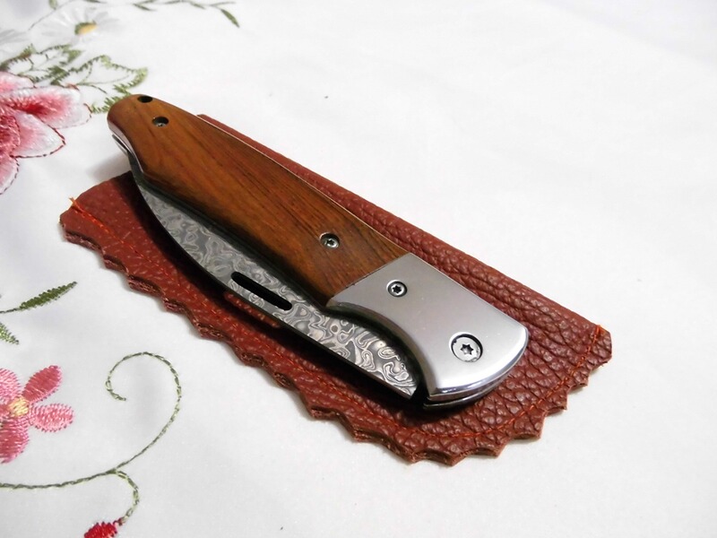 Klassik-Taschen/Klapp/Damastmesser Holzgriff-Echt-Leder Messertasche Neu