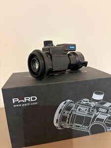 Wärmebildvorsatzgerät Pard Predator 640 LRF