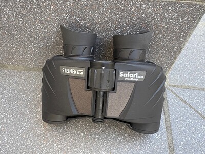 Steiner Safari UltraSharp 8x30 Fernglas