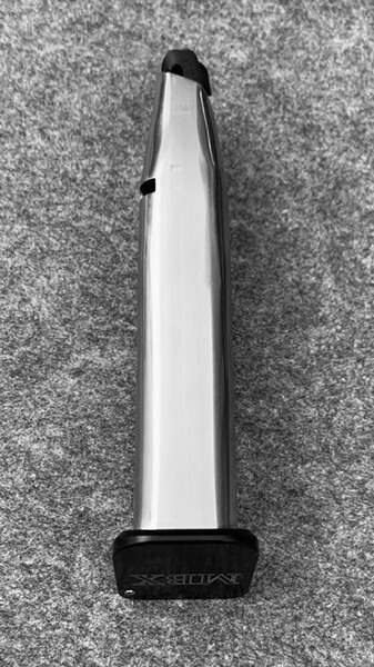 Verkaufe MBX Magazine .45 ACP 13rd 140mm