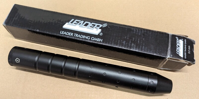 Leader Schalldämpfer für Luftgewehre (4,5 mm / 5,5 mm) – 1/2" x 20 UNF – F-Zeichen – Sehr guter Zust