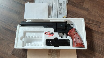 UHC M-29 8 Zoll Gas Revolver mit Hülsen 6mm BB schwarz