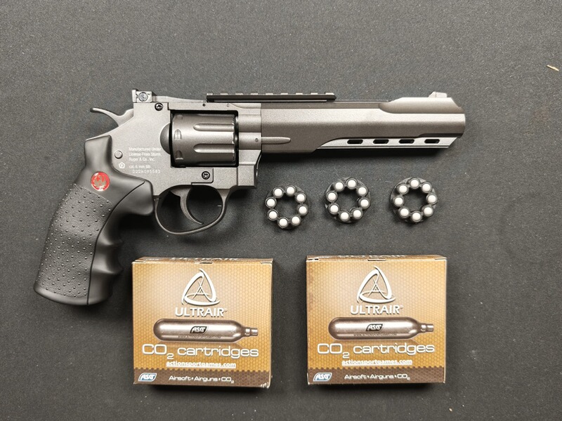 Ruger Airsoft Revolver Super Hawk 6" CO2 wie neu inkl. CO2 Kartuschen
