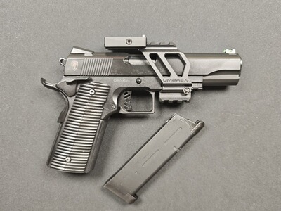Elite Force BlaMer 1911er Design Gas-Blow-Back 6mm BB schwarz + Picatiny Rail und RMR Adapterplatte