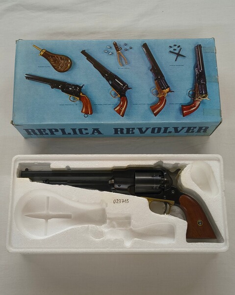 Euroarms Schwarzpulver-Vorderlader-Revolver .44, Model New Army