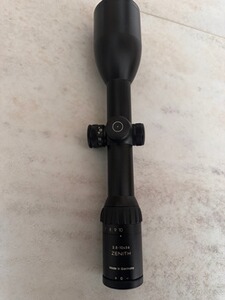 Schmidt und Bender Zenit 2,5-10x56 mit Schiene und LP