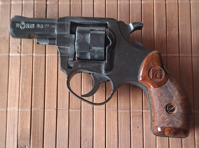 Schreckschußrevolver Rhöm RG77