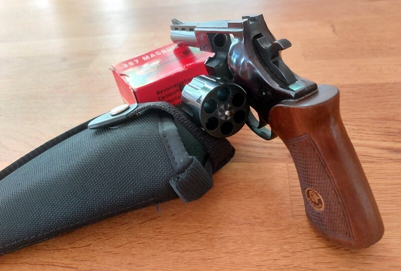 Weihrauch Arminius HW357 - neuwertiger Revolver mit Holster