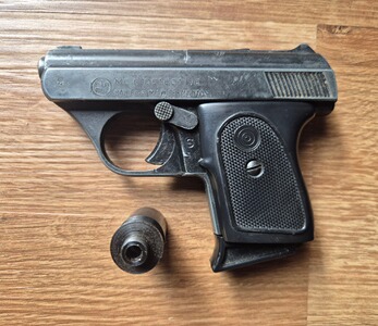 "Taschenflak" im Kaliber 8mm - aus 1992 (alte PTB 100/2)