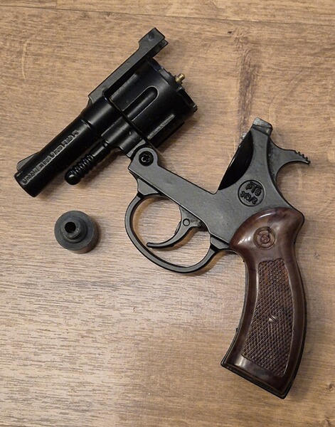 Umarex 343 Kipplaufrevolver mit 8-Schuss Trommel ### schöner Zustand ###