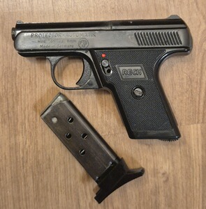 Automatische Pistole Kaliber 8mm - alte PTB: 12. Sehr stabil für 600 Bar Munition