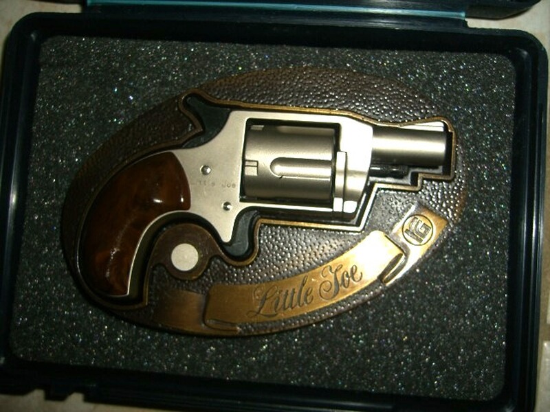 Röhm Derringer little Joe mit Gürtelschnalle und braunen Griffschalen !