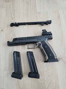 Pistole Laugo Arms 9mm
