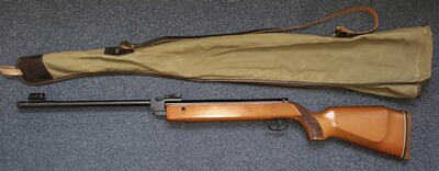 UMA Luftgewehr 4,5 mm mit F-Zeichen Made in Britan später UMAREX mit Gewehrhülle