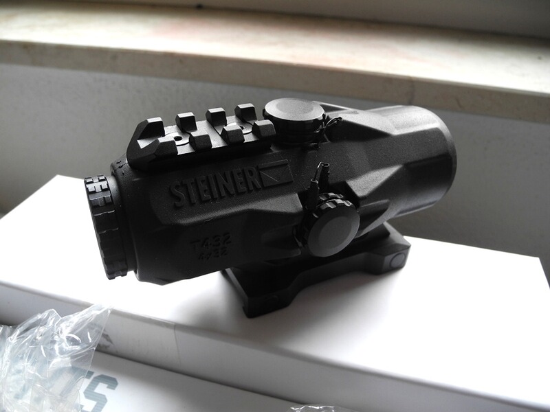 Steiner Leuchtpunktzielgerät T432 - Kaliber 7,62