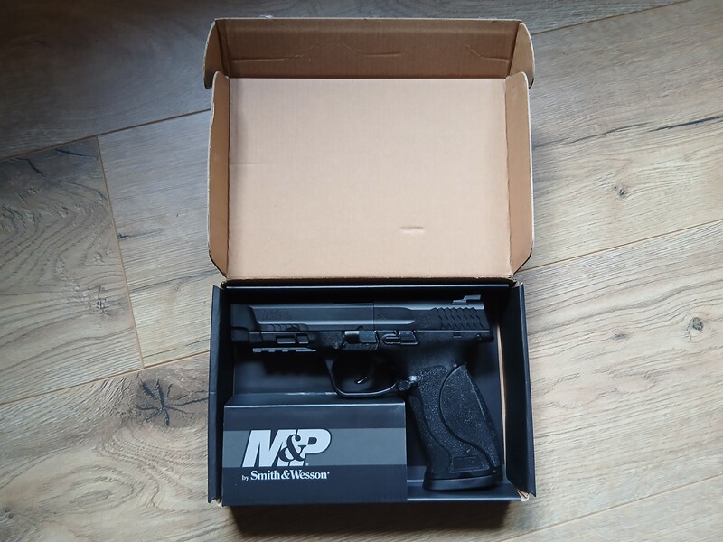 Smith&Wesson Co2 Pistole M&P 45 M2.0 für 4,5mm Diabolos