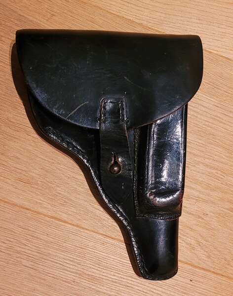 Altes Pistolenholster mit Magazintasche Leder schwarz absolut guter Zustand