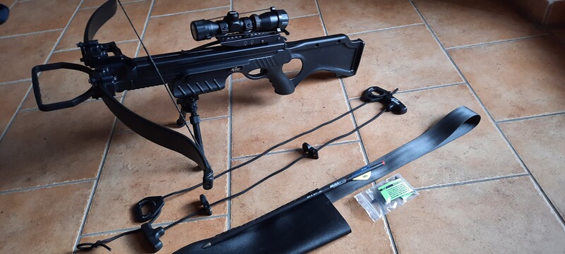 Excalibur XLT 2.0 mit 200 lbs Matrixlimbs, neu