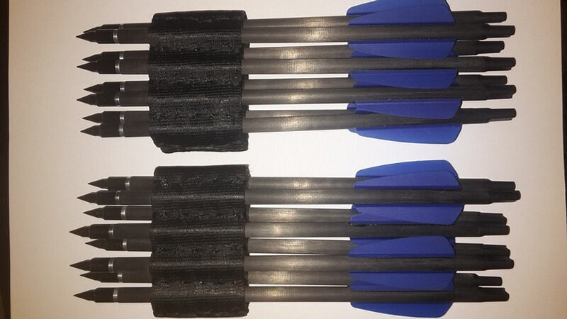 2 Pfeilhalter für Cobra Adder, Black Kommando, mit je 8er Ladestreifen, neu