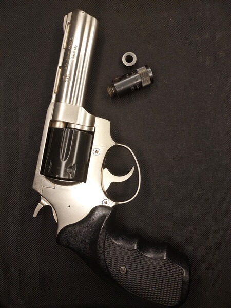 Röhm RG99 Schreckschuss Revolver Nickel (PTB 452) RG 99 mit Mündungsschoner