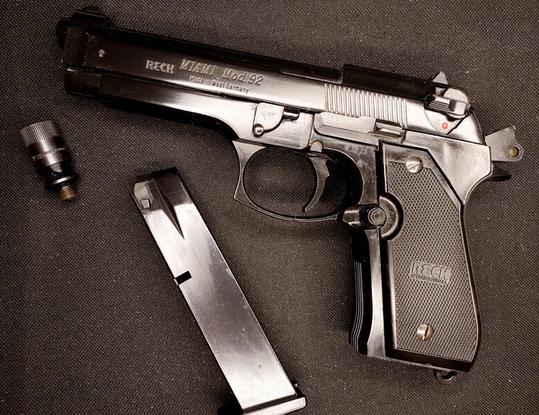 Reck Miami 92F PTB 488 Schreckschusspistole im Kaliber 9 mm P.A.K. (PTB 488) inkl. Reck Koffer