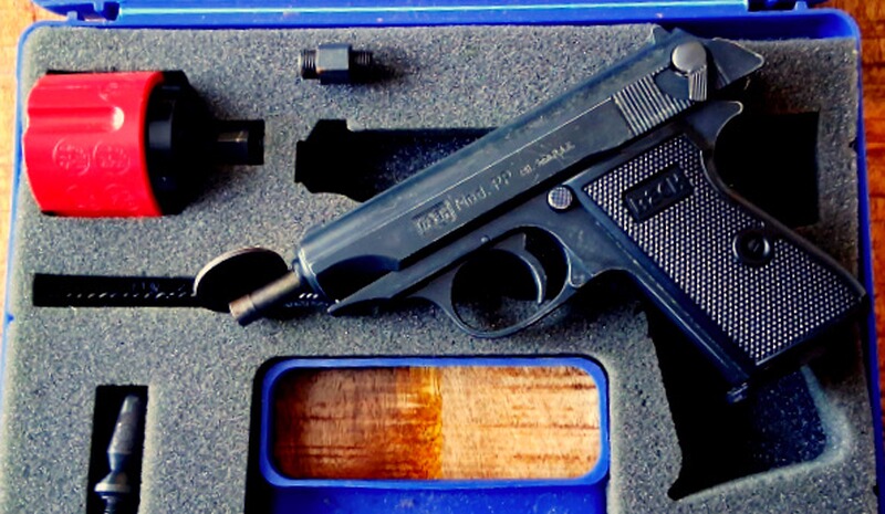 RECK PP Schreckschusspistole – 9 mm P.A.K. – PTB 765 – mit Koffer & Noris Multi-Abschussbecher