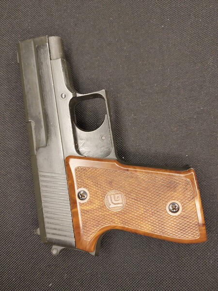 Röhm RG300 (RG 300) Schreckschuss Pistole Kal. 6mm Flobert (PTB 327)