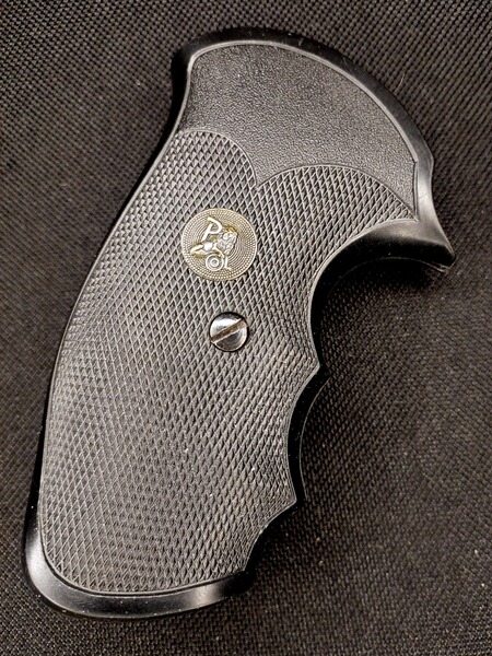 Pachmayr „Gripper“ Gummigriff – S&W J‑Frame Rundes Ende