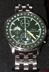 Sinn Jagduhr 3006 = Chronograph mit Orig. Massivmetallarmband + Papiere + OVP