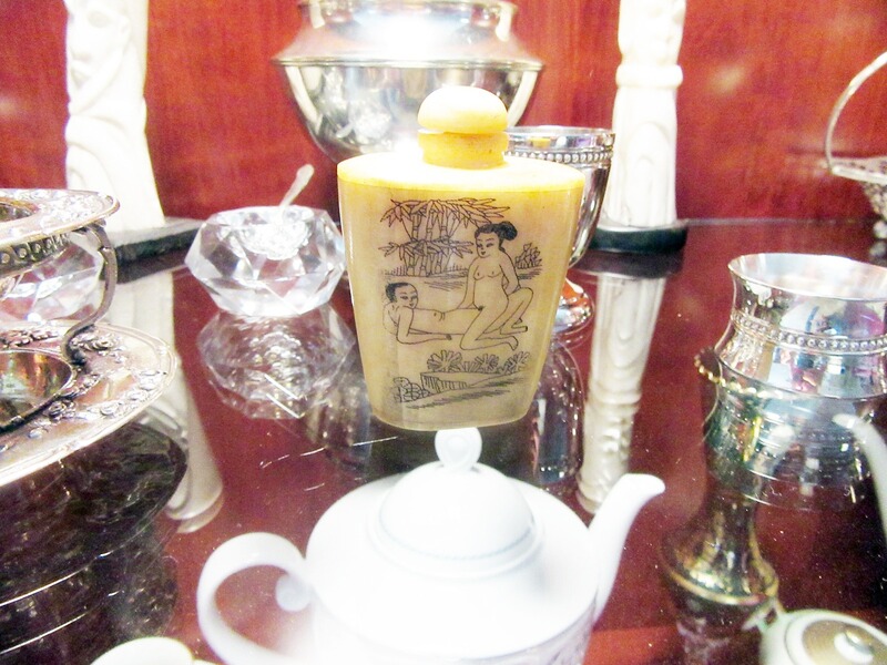 Snuff Bottle China japan Erotik Bein Alt Antik Vintage Schnupftabak