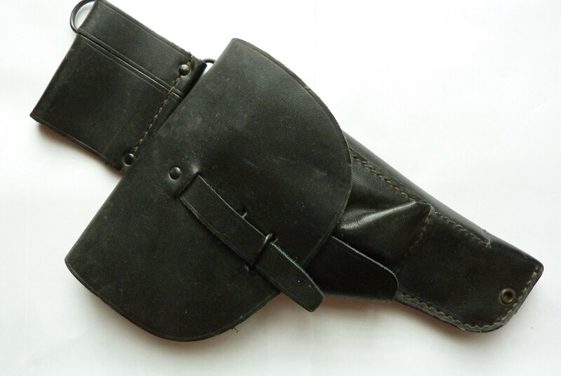 Alte Pistolentasche