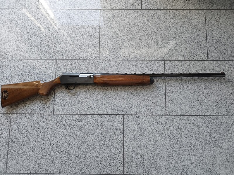 Selbstladeflinte Browning B-2000 im Kaliber 12/70