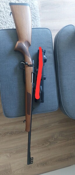 Cz 557 Lux